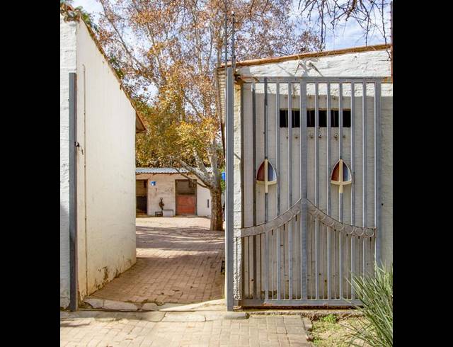 3 BEDROOM HOUSE FOR SALE IN KYALAMI AH